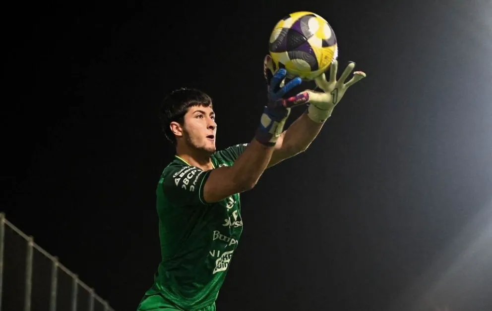 Gerónimo Govea en un entrenamiento de la Selección Sub-17 en Catar. Foto: La Verde-FBF