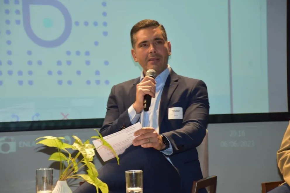 El ministro de Medio Ambiente y Agua, y ministro de Desarrollo Productivo y Economía Plural Óscar Mario Justiniano. Foto: ABI