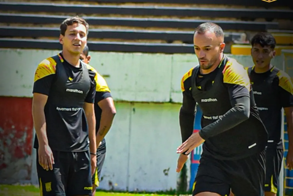El plantel atigrado durante un entrenamiento. Foto: Club The Strongest.