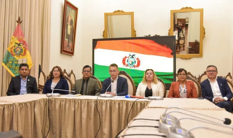 Romer Saucedo y otros magistrados del TSJ en el anuncio de la cumbre por la Justicia. Foto: @RomerSaucedo