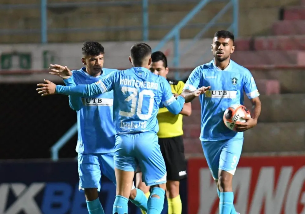 La celebración de los jugadores de San Antonio luego de conseguir el segundo tanto. Foto: Agencia Marka Registrada