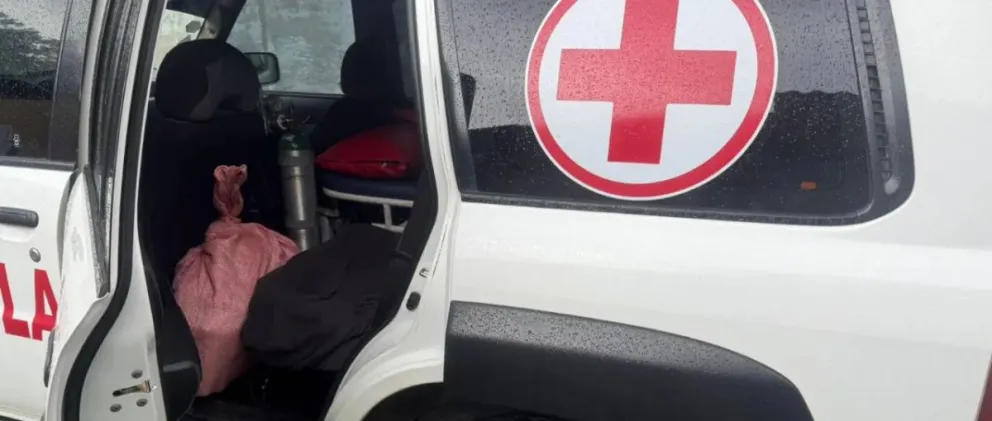 La ambulancia que fue utilizada para transportar la droga. Foto: Felcn