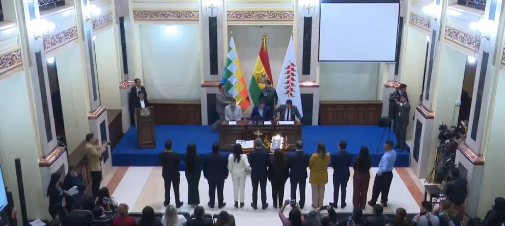 Acto de posesión de las supranacionales. FOTO: Captura de video