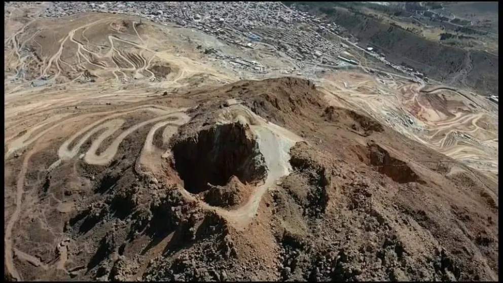 El Cerro Rico de Potosí se encuentra en mal estado. Foto: El Potosí 