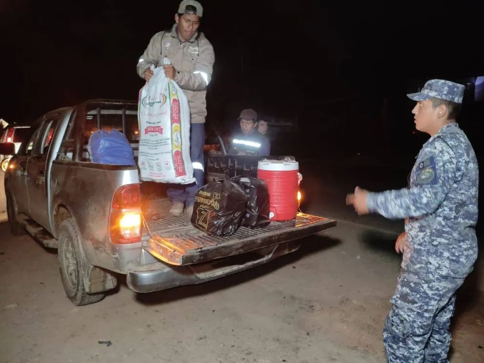 Entrega de ayuda en la comunidad de Floripondio. Foto: Alcaldía de Samaipata