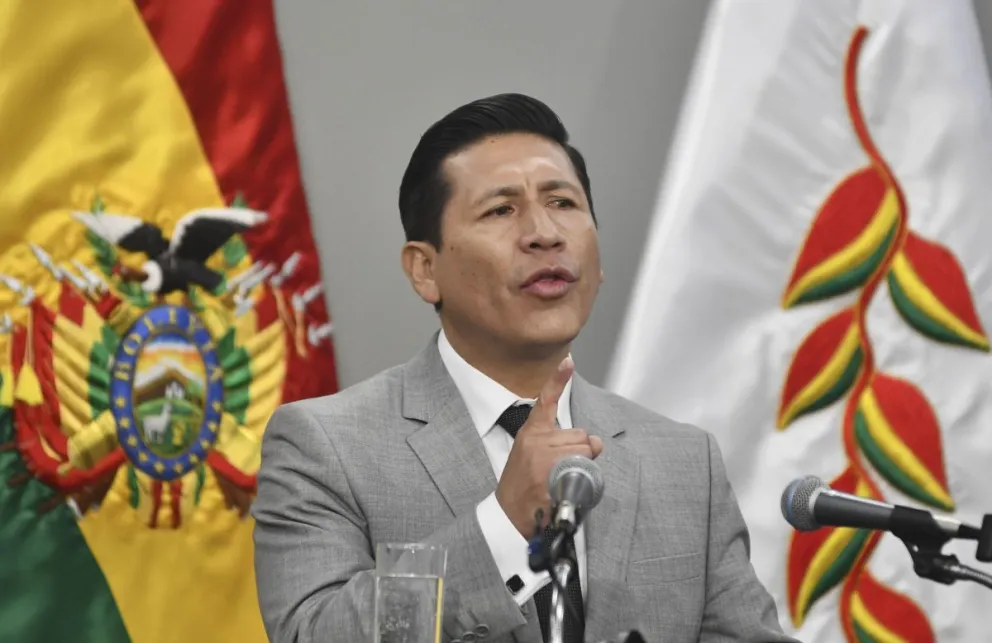 El exministro  Jorge García Pinto en la conferencia de prensa. FOTO: APG