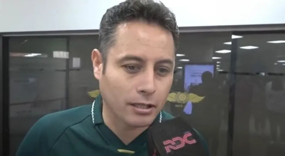 Lara habla con los medios de Paraguay este sábado. Foto: Captura de video