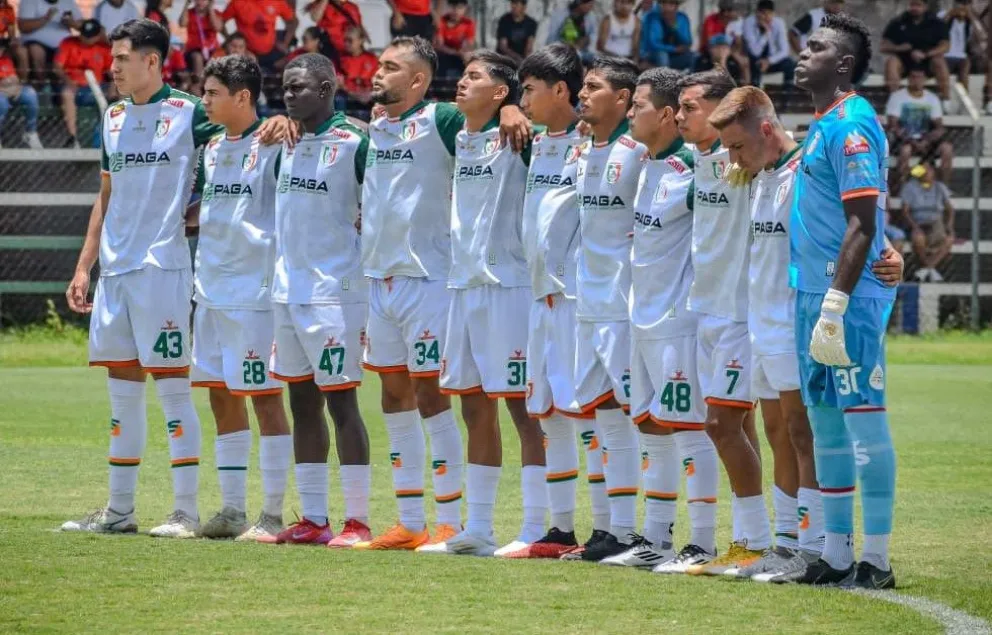 Jugadores de San Juan FC antes de iniciar un partido de la Copa. Foto: San Juan FC