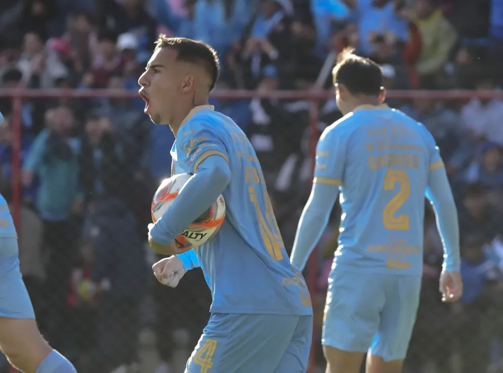 Matheus celebra el gol que le hizo a Always Ready y que luego fue anulado. Foto: APG.