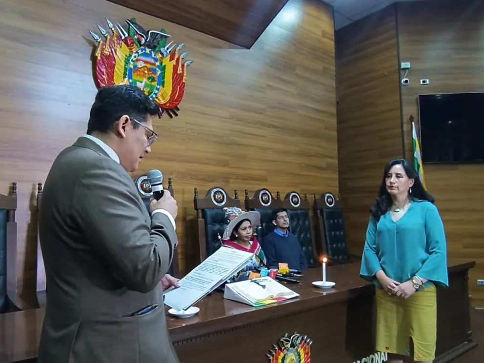 El acto de posesión de la nueva presidenta del  TCP. FOTO: TCP