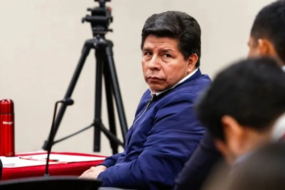 Pedro Castillo reacciona durante una audiencia este jueves, en la Sala Penal Especial de la Corte Suprema, en Lima (Perú). Foto: EFE