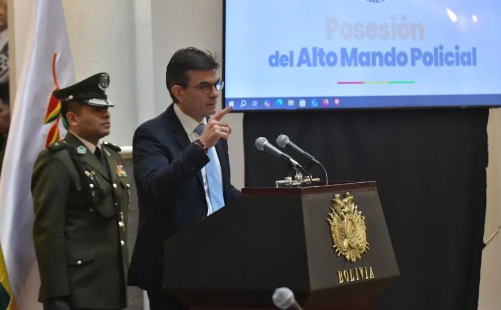 El presidente Rodrigo Paz, este viernes en la posesión del nuevo Alto Mando Policial. Foro: APG