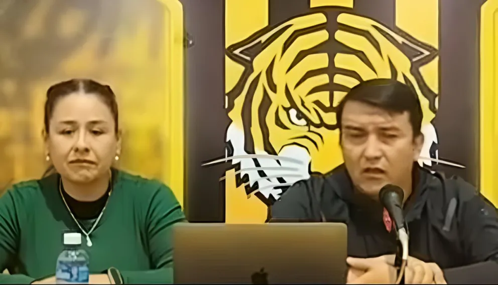 Paola Mendoza (izq.) y Daniel Terrazas durante la conferencia de prensa de este viernes. Foto: captura de video El Derribador