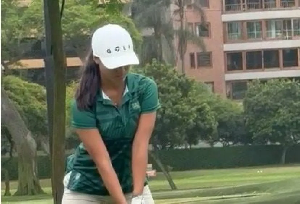 Dajer durante la primera ronda de los Juegos. Foto: Federación Boliviana de Golf.