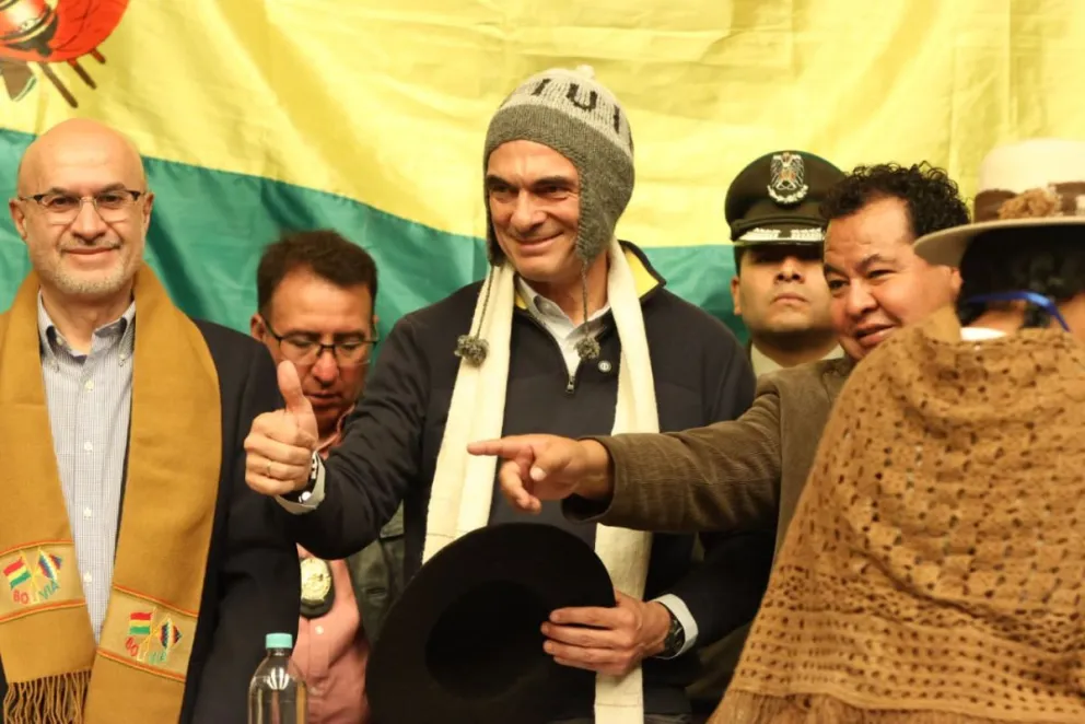 El presidente Rodrigo Paz, durante el encuentro en Oruro. Foto: APG 
