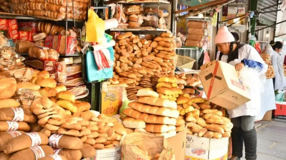 Venta de pan en Cochabamba. FOTO: APG