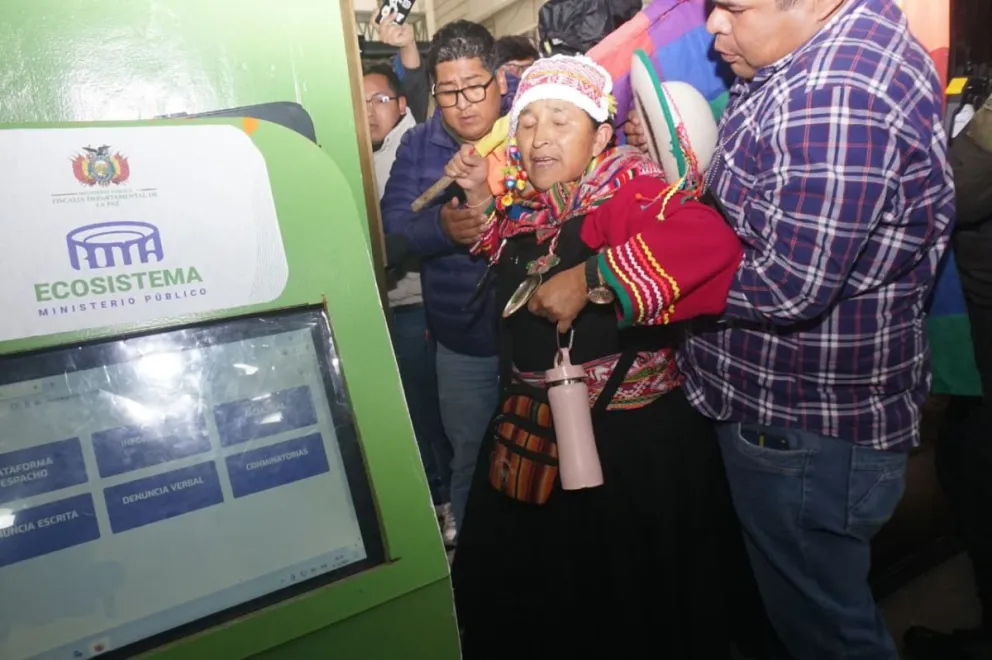 La exdiputada compareció en dependencias de la Fiscalía, la jornada de ayer. Foto: APG