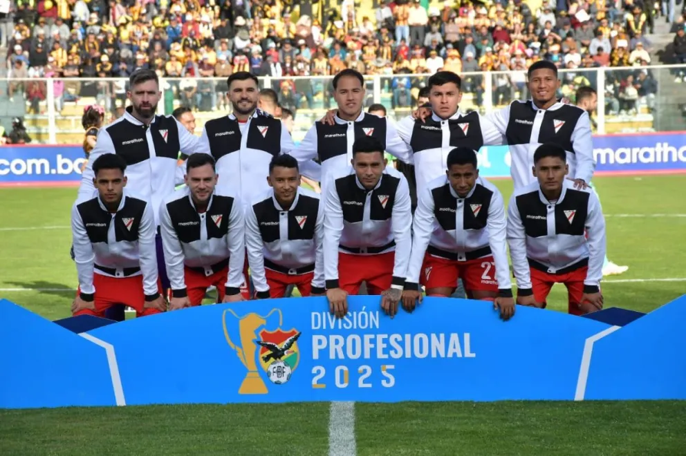 El equipo de Always Ready que el miércoles tiene todo para celebrar el título. Foto: APG