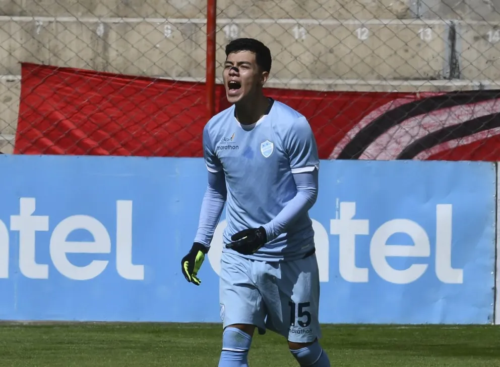 Viviani celebra uno de los dos goles que le anotó a Always Ready en la fecha 27. Foto: APG.