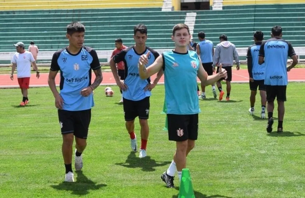 Los capitalinos se presentan esta noche en el estadio Félix Capriles. Foto: CI