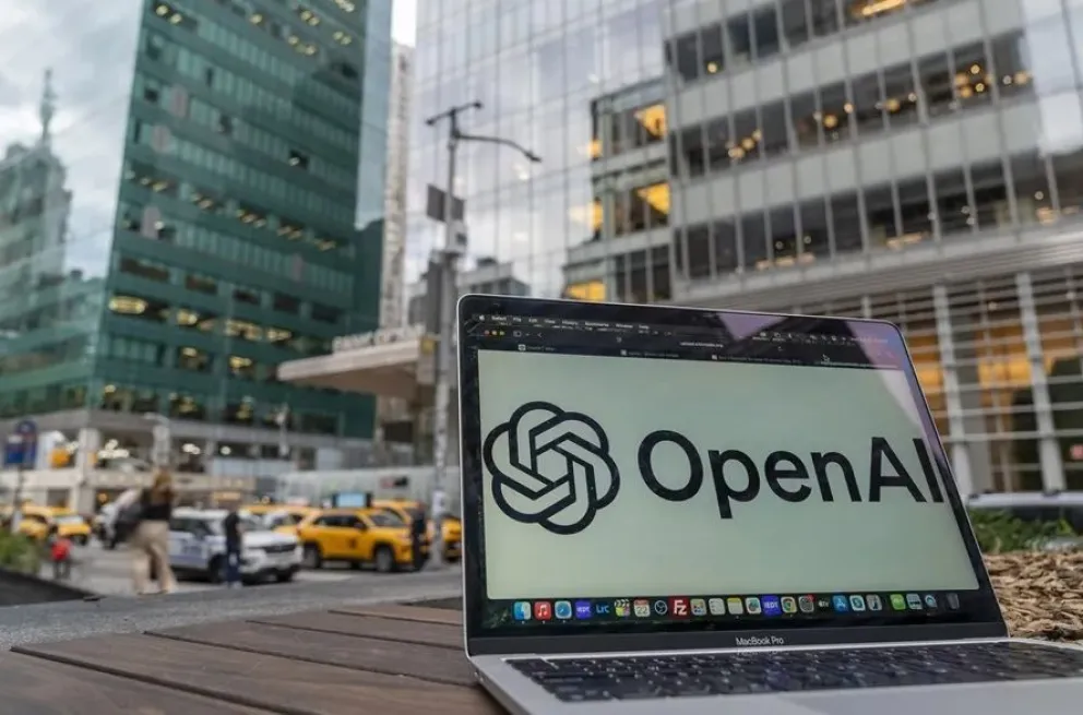  Una computadora con el logo de OpenAI, en Nueva York. Foto: EFE