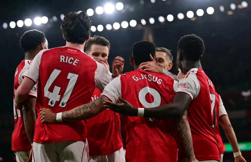 Jugadores del Arsenal festejan su sufrido triunfo sobre el Wolverhampton. Foto: Club Arsenal