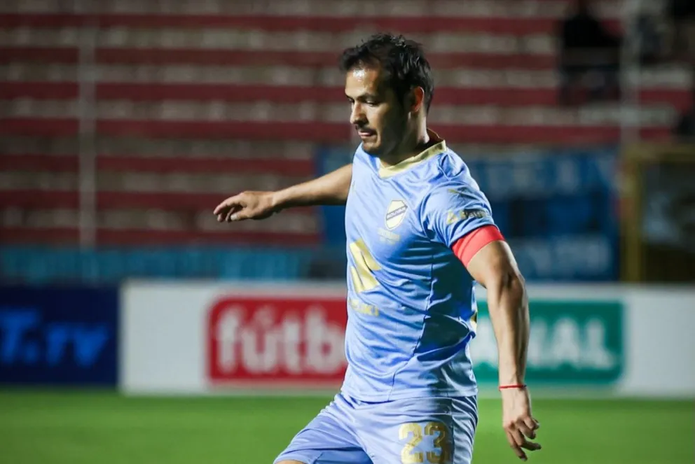 Justiniano en un cotejo anterior con la Academia. Foto: Club Bolívar.