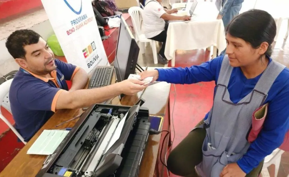 Imagen referencial del pago de un bono.