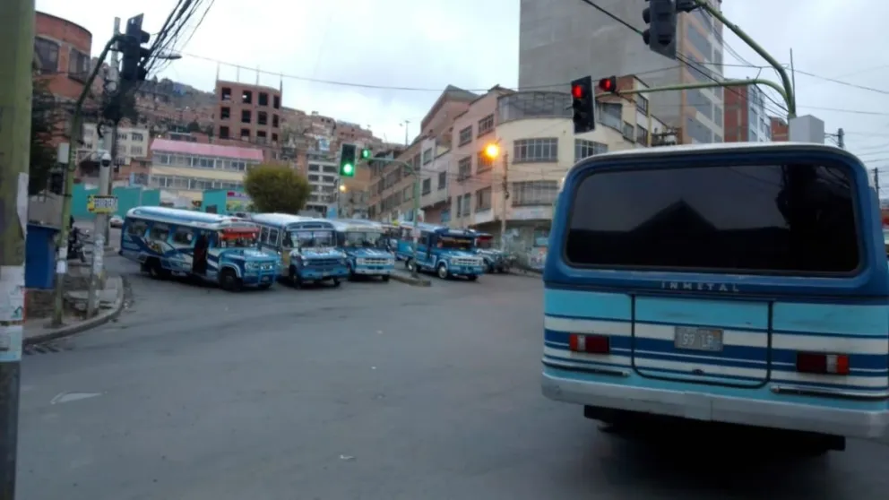 Uno de los puntos de bloqueo en la urbe paceña. 