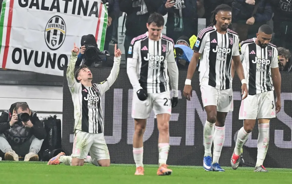 Conceicao (izq.), de la Juventus, celebra su gol ante la Roma. Foto: EFE.