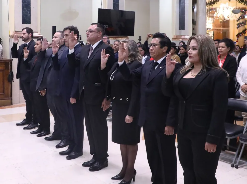 Los vocales juran a sus cargos el sábado por la noche. Foto: Vicepresidencia