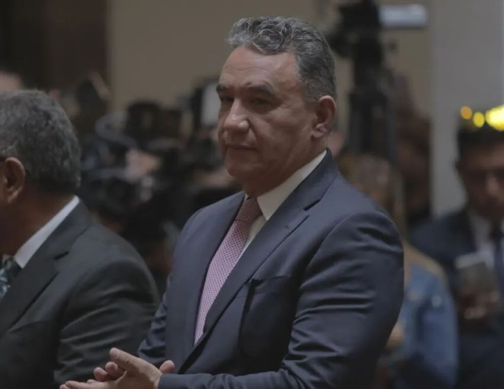 El ministro de Defensa, Raúl Salinas. Foto: ABI.