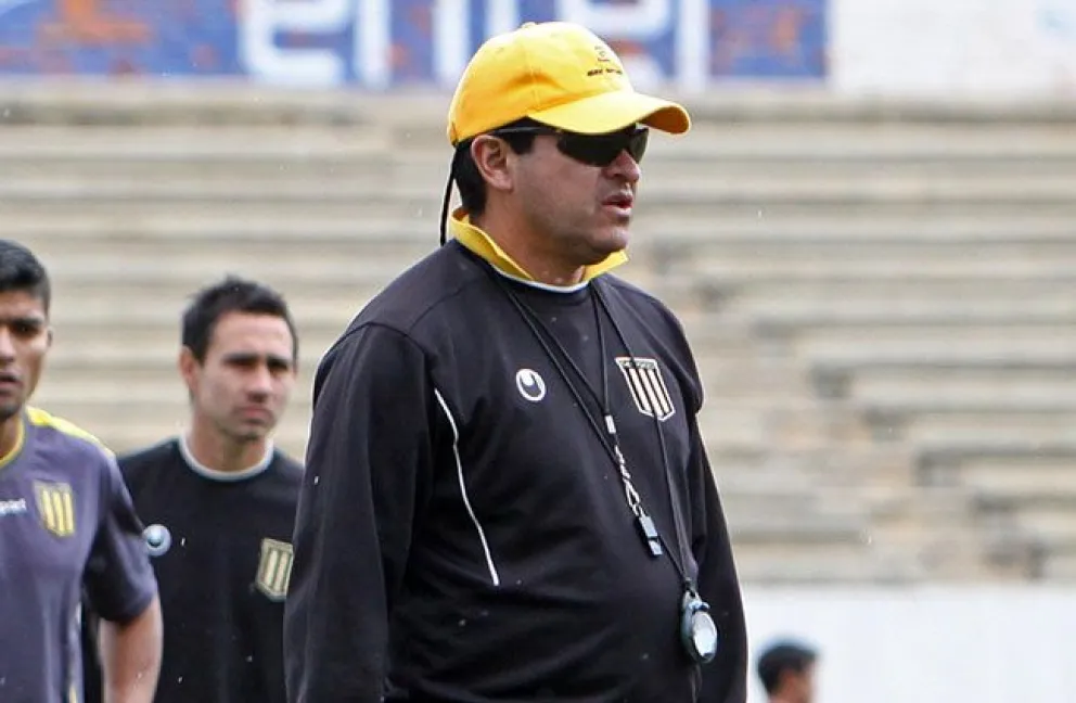 Eduardo Villegas cuando dirigía a The Strongest. Foto: archivo de internet