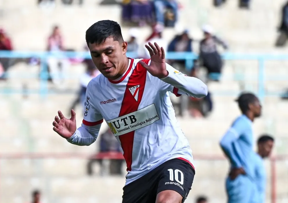 Bobadilla en uno de los partidos que jugó en el cuadro millonario. Foto: CAR