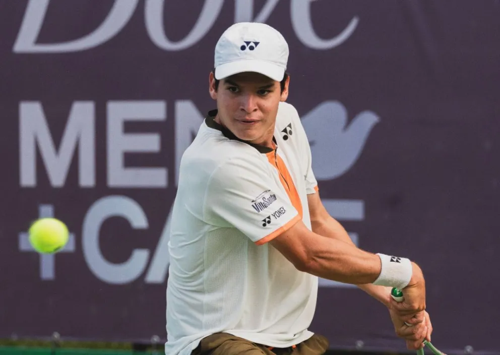 El tenista cruceño Juan Carlos Prado en un torneo anterior. Crédito Federación Boliviana de Tenis