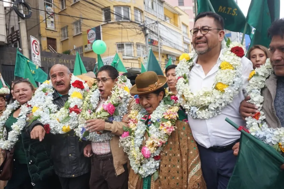 Los candidatos por el MTS: David Vargas, Félix Patzi, y Jorge Dulon. / Foto: APG.