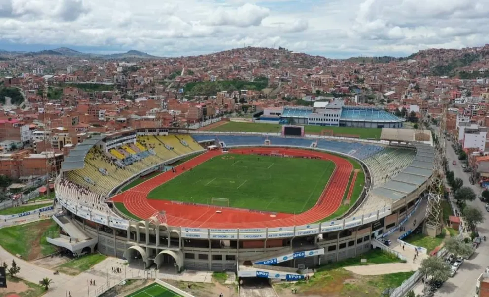 Estadio Patria de Sucre que debe cumplir algunos requisitos para que pueda jugar Independiente. Foto: WKP