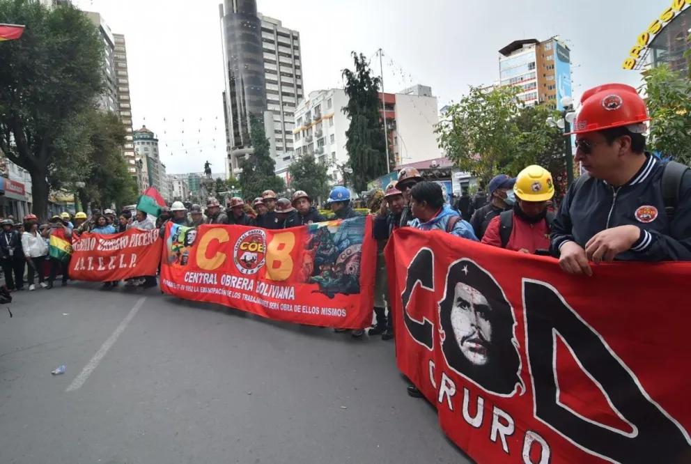 Este lunes la COB instaló un piquete de huelga de hambre en instalaciones de la Federación Sindical de Trabajadores Mineros de Bolivia (FSTMB). Foto: APG