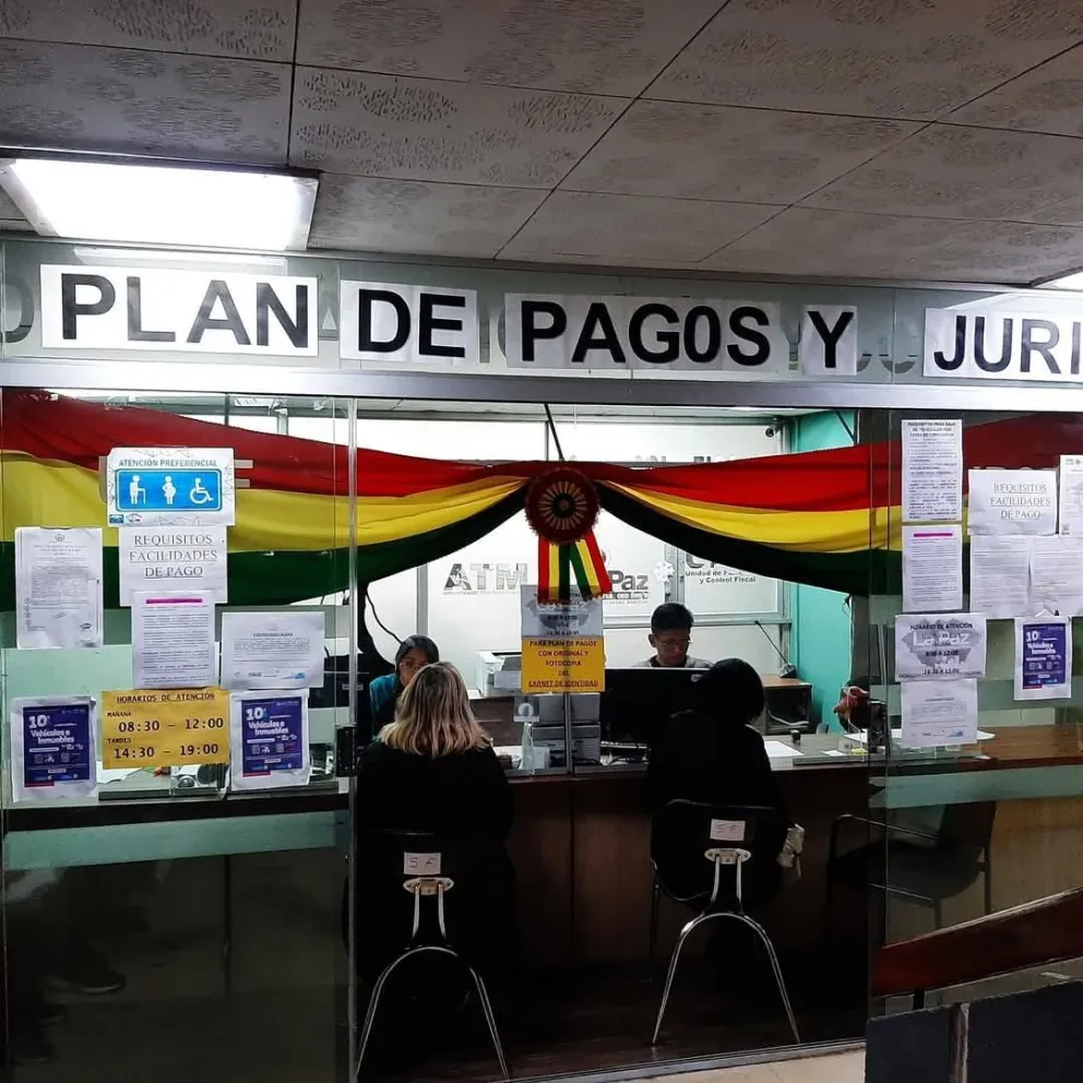 Las ventanillas de atención del plan de pagos de impuestos en las oficinas de la Administración Tributaria Municipal. Foto: ATM