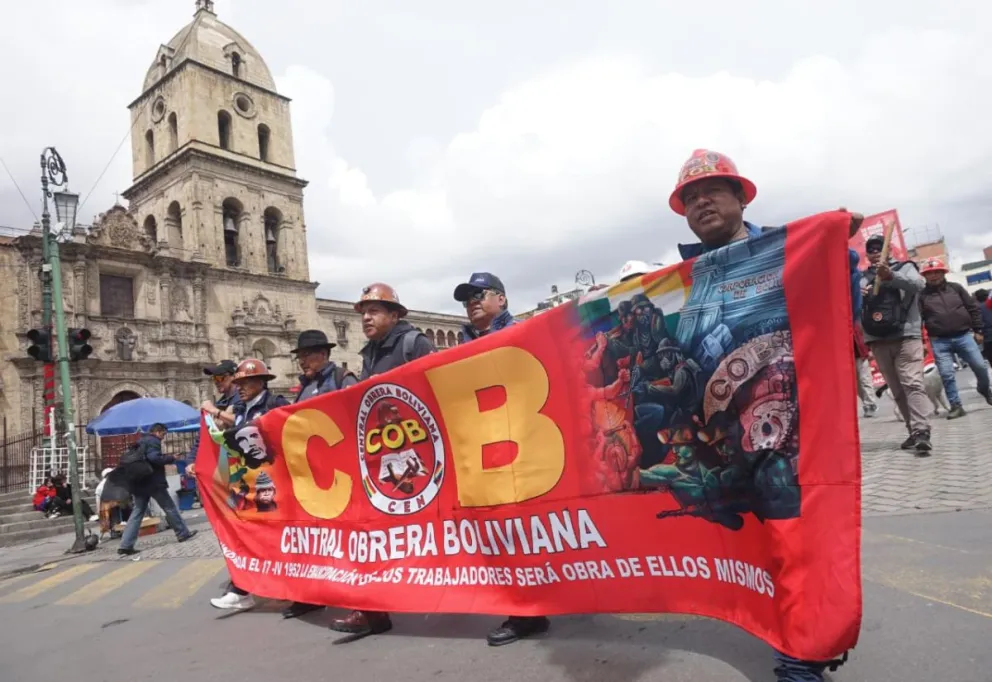 Marcha de la COB este 1 de enero. Foto: APG