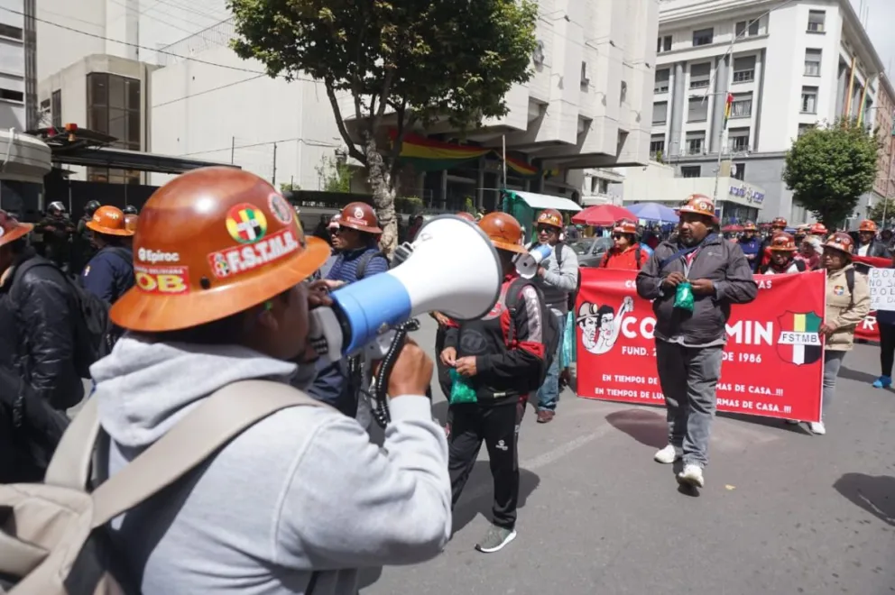 Integrantes de la COB durante una marcha realizada esta semana. Foto: APG