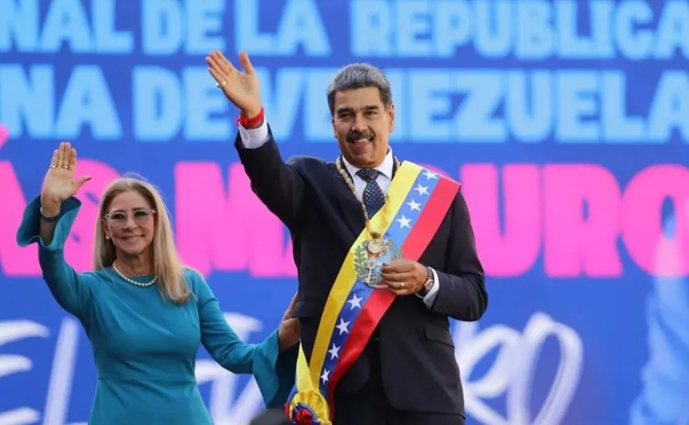 El presidente de Venezuela, Nicolás Maduro, junto a su esposa Cilia Flores. Foto: EFE