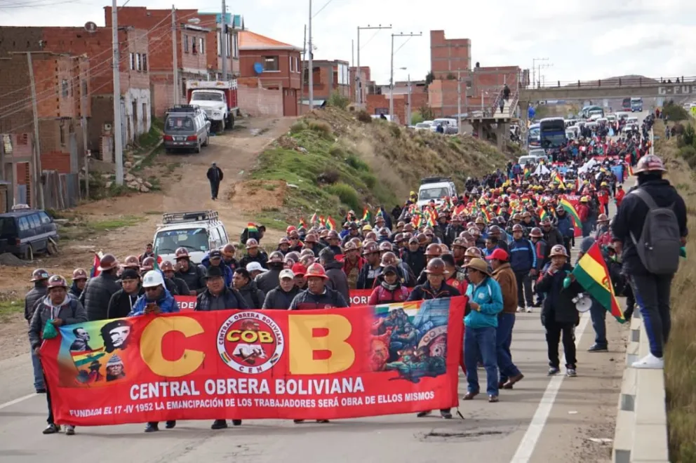 La marcha de la COB partió esta mañana desde Calamarca. Foto: APG