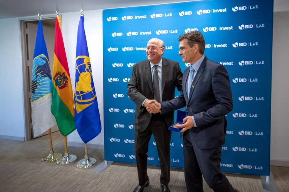 Ilan Goldfajn y el presidente Paz en Washington. FOTO: Cuenta de X de Ilan Goldfajn