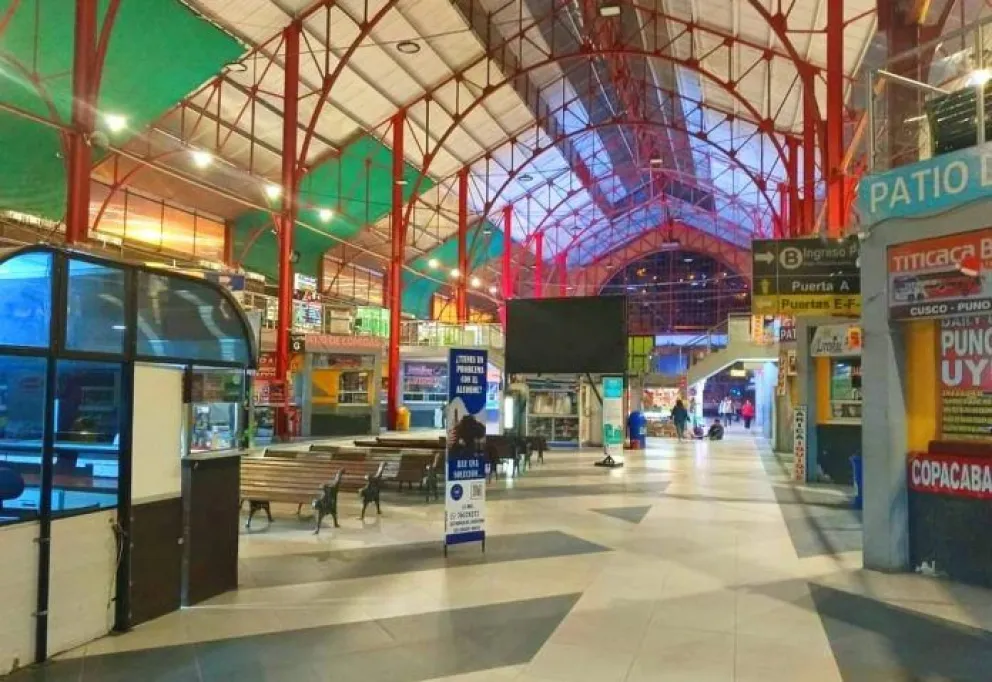 La Terminal de Buses paceña paralizada. FOTO: AMUN