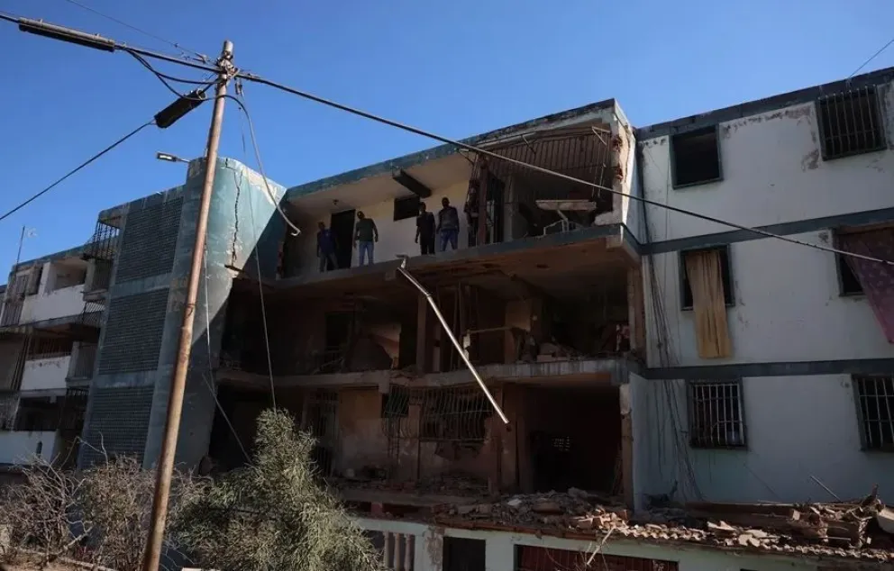 Un edificio afectado por los ataques de Estados Unidos el 3 de enero. Foto: EFE