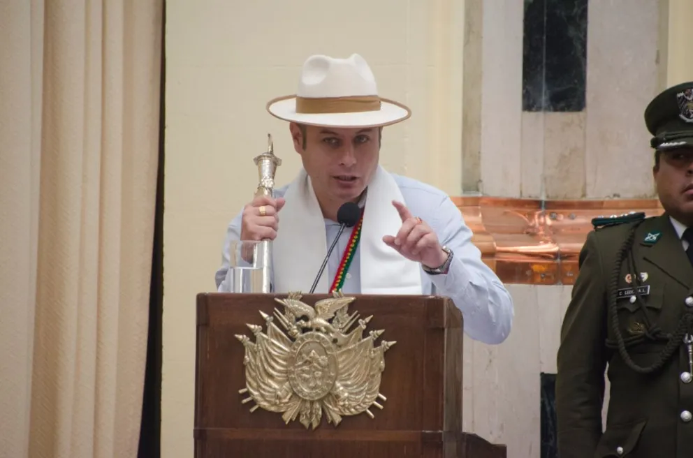 Lara, durante una anterior actividad en en sus oficinas. Fotos: RRSS de la Vicepresidencia 