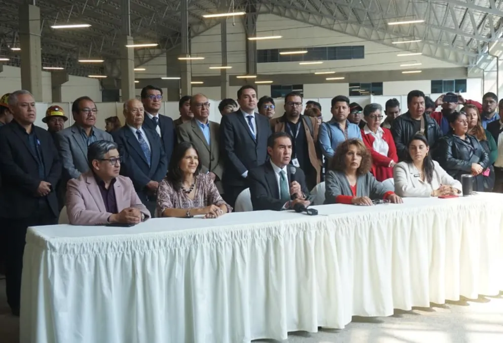 La apertura del diálogo este miércoles en el campo ferial de La Paz. Fotos: APG