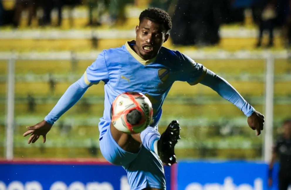 Romero durante un partido con la Academia. Foto: Club Bolívar.