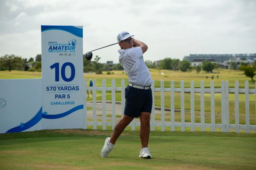 Quiroga, tras uno de sus golpes en el Sudamericano. Foto: AAG.